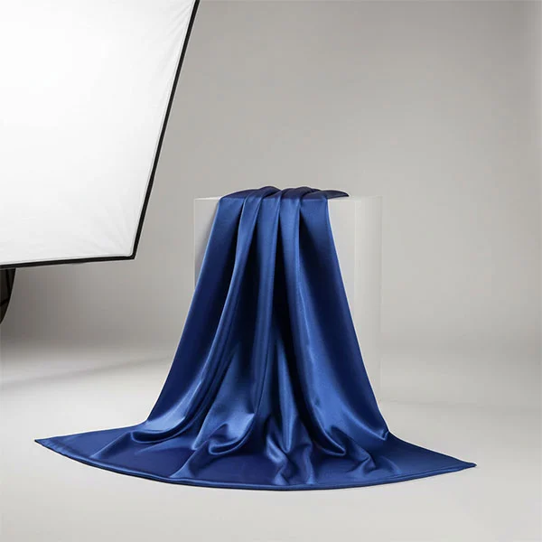 İpək astarlı parça İpək astarlı parça